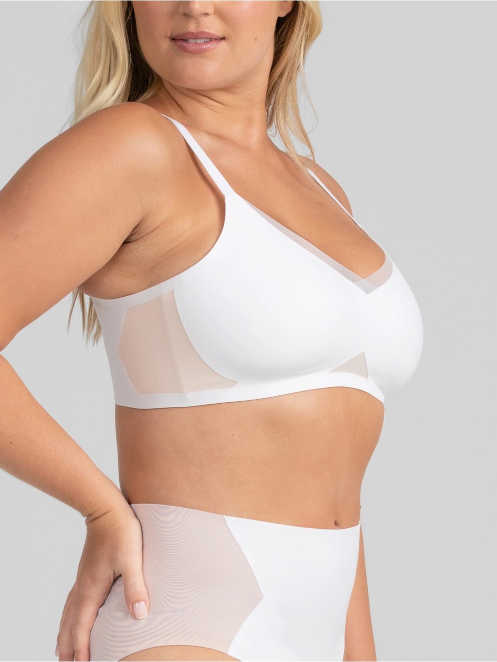 Honeylove CrossOver Wireless Bra 38B/C White Nude Mesh Support Bra L